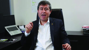 Unlock the parks, says MP