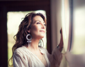 Singing stars team up