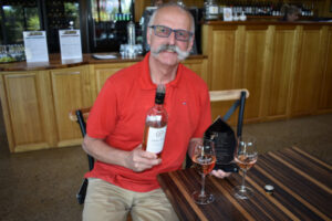 Rosy wine win: Piangil winery’s Cairns honour