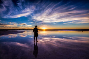 Luxury hotel containers pop-up on edge of Lake Tyrrell