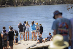 Thanks due for ski race