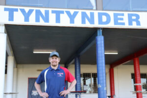 New Tyntynder coach