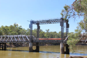 Review controls: Fast-track calls on bridge heritage review