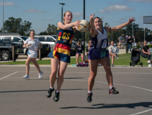 Magpies surge at start