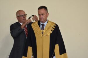 King continues as mayor