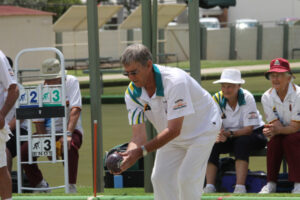 Bowls’ last round before break