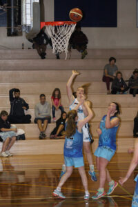 Flyers punish Pirates