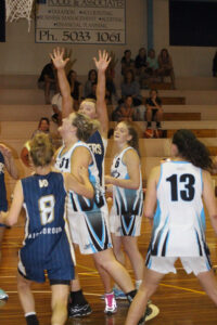 Flyers thump Blazers heading into finals