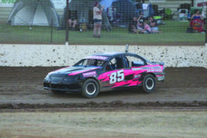 Wingless Sprints lead Swan Hill speedway action