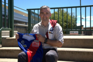 Celebrated Swan calls time