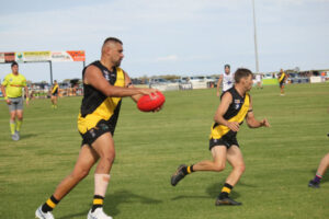 Woorinen thrashes disappointing Swan Hill