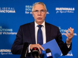 Walsh hands over agriculture portfolio