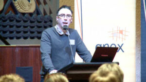 Combating ice: professionals share their views