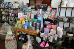 Florists get set for Mother’s Day rush