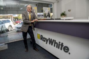 Industry stalwart Wood picks up real estate award