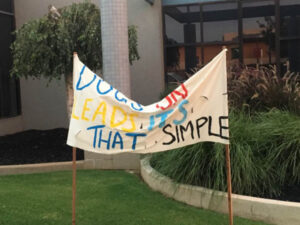 Support for dog leash laws