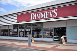 Icon set to shut up shop