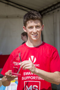 Tom takes team to top