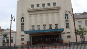 Walsh opens Town Hall renovation