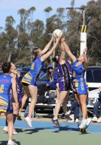 Eagles continue winning streak