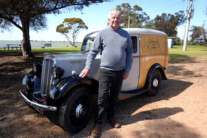 Rod Rudge Showcases Rare 1938 Morris 8/40 at Austin 7 Border Rall
