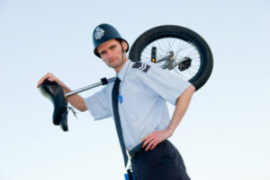 Roving entertainer keeps crowd behaved