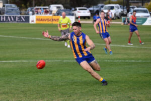 Eagles fly into Blues battle