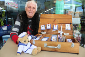 Buying a badge helps Legacy