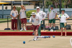 Rams close in on Racecourse