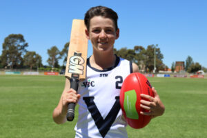 Dual victories for Max