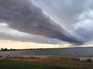 Warm, dry year recorded