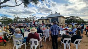 Council shelves hall sale