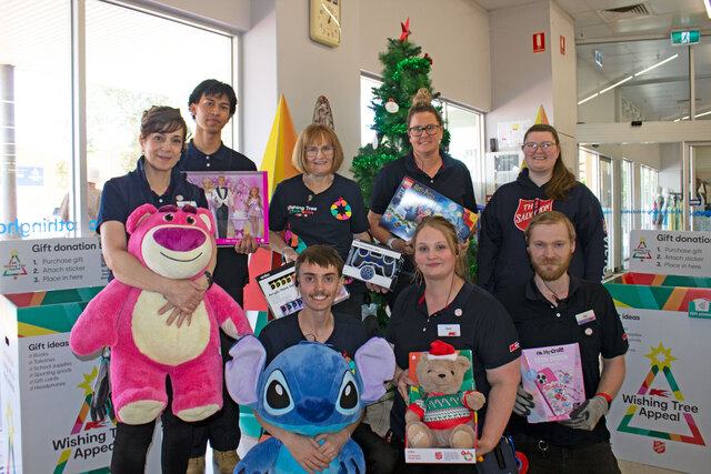 Wishing tree brings festive cheer