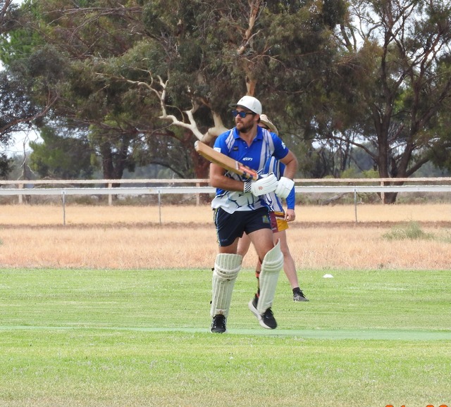 Roos secure finals spot