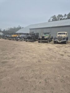 Vintage cars roll into Moulamein