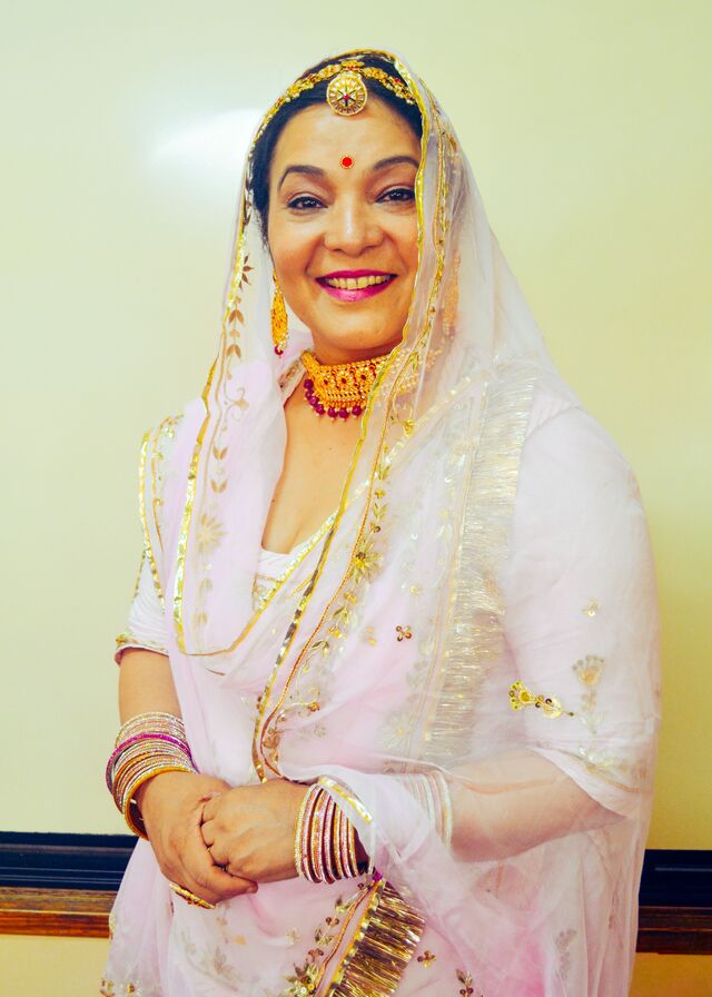 Dancing between cultures