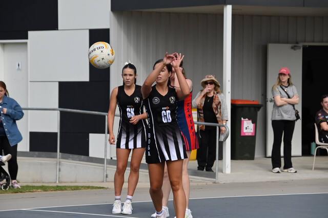Magpies fly to second win