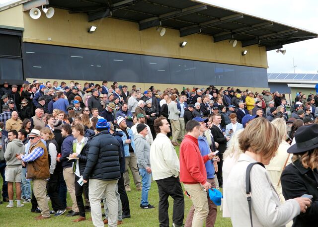 Long weekend excitement as Racing Carnival returns